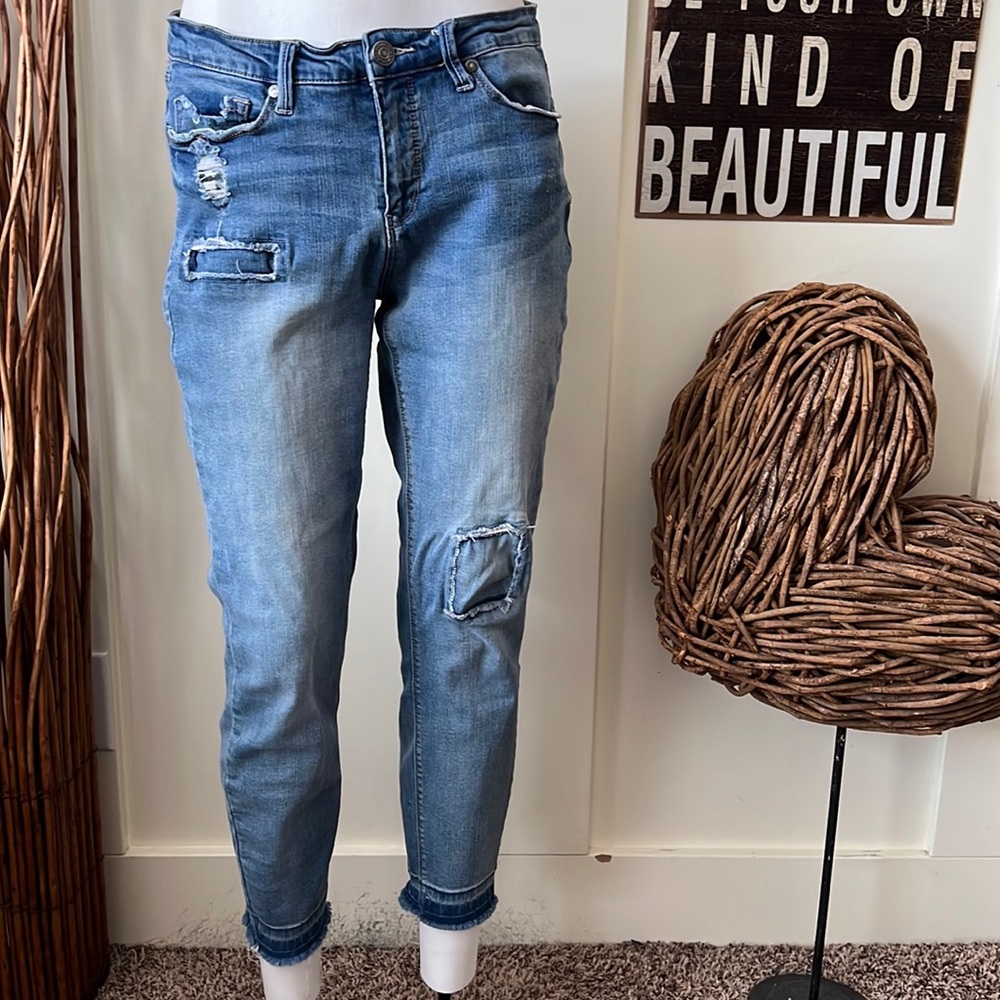 Ruff Hewn Distressed Patch Skinny Jeans W-Released Hem